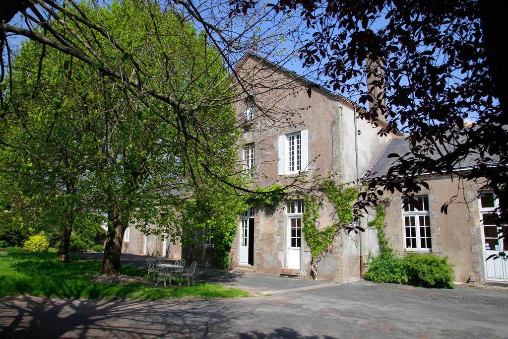 Les Landes-Genusson La Bonne Ecole B&B 외부 사진