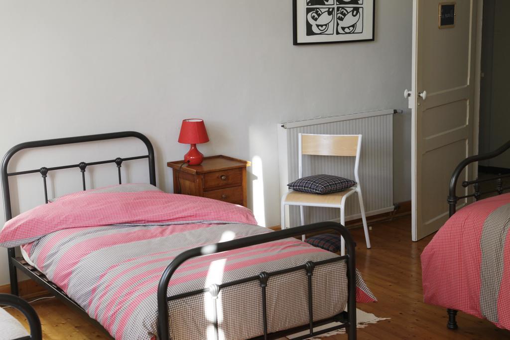Les Landes-Genusson La Bonne Ecole B&B 객실 사진