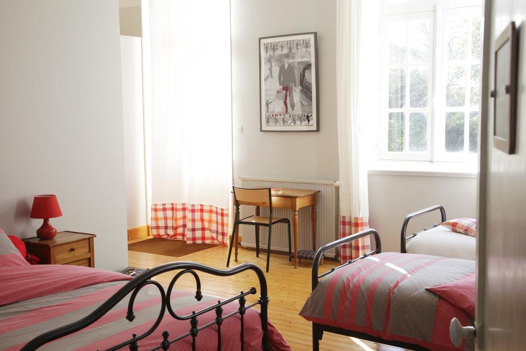 Les Landes-Genusson La Bonne Ecole B&B 객실 사진