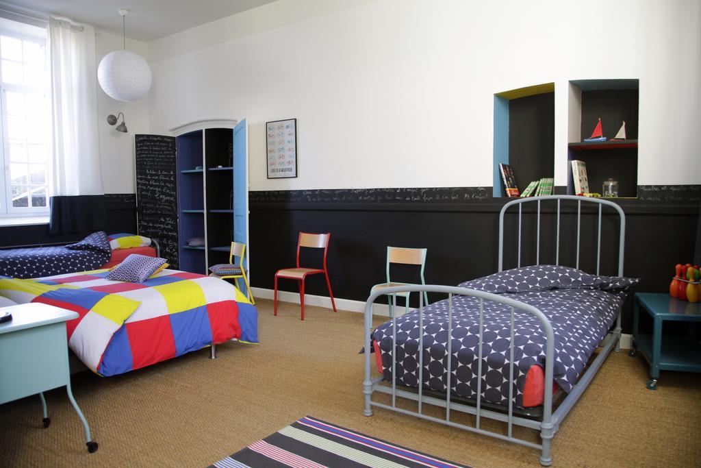 Les Landes-Genusson La Bonne Ecole B&B 객실 사진